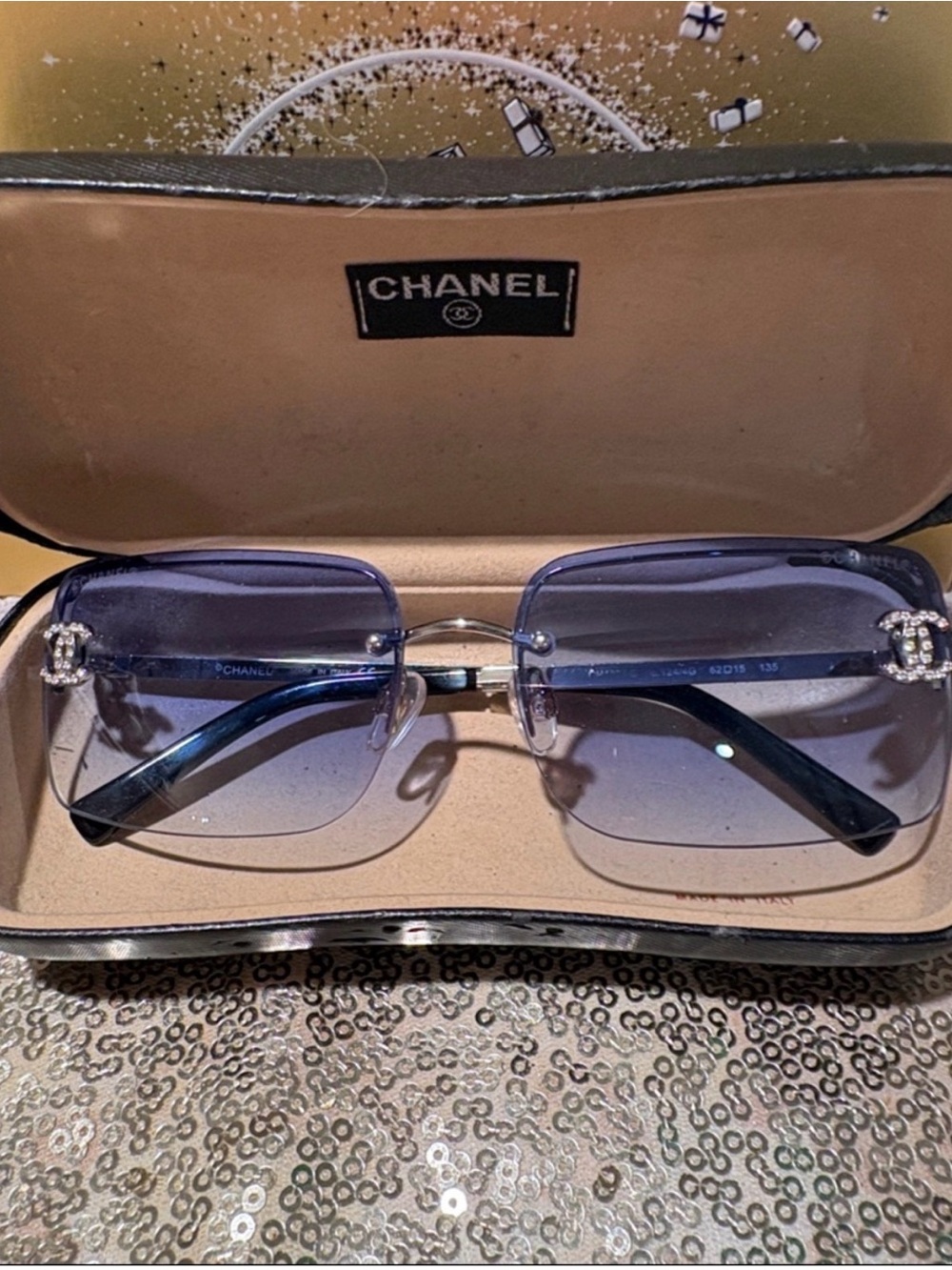Fashion Blue Gradient Rimless Sunglasses with Crystal CC Temples